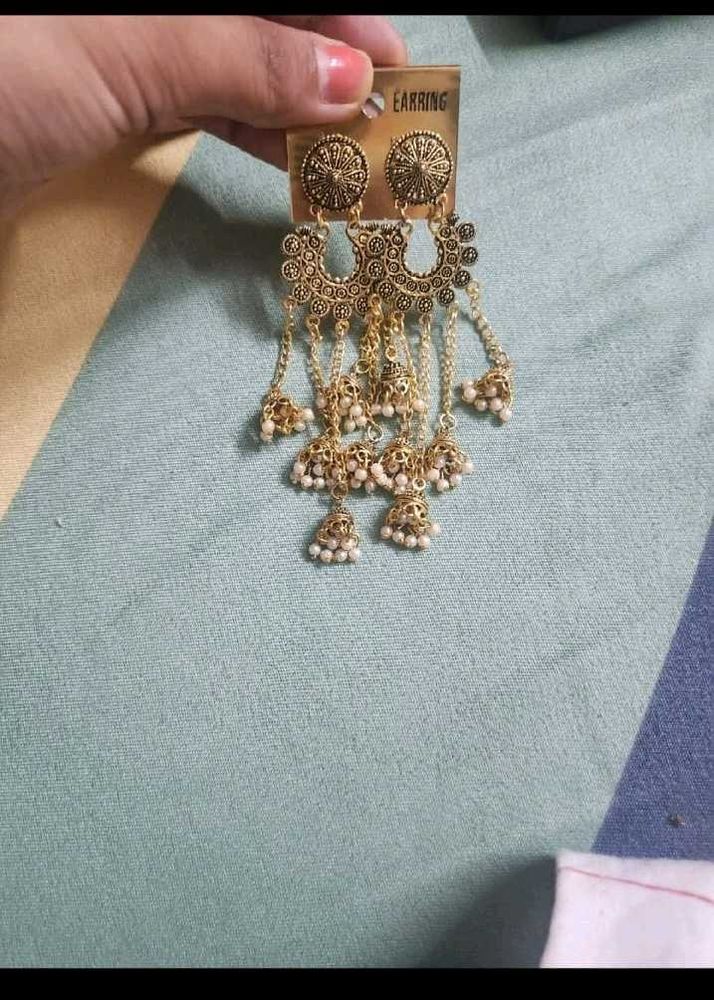 Antique Gold Dangle Earrings with Pearls