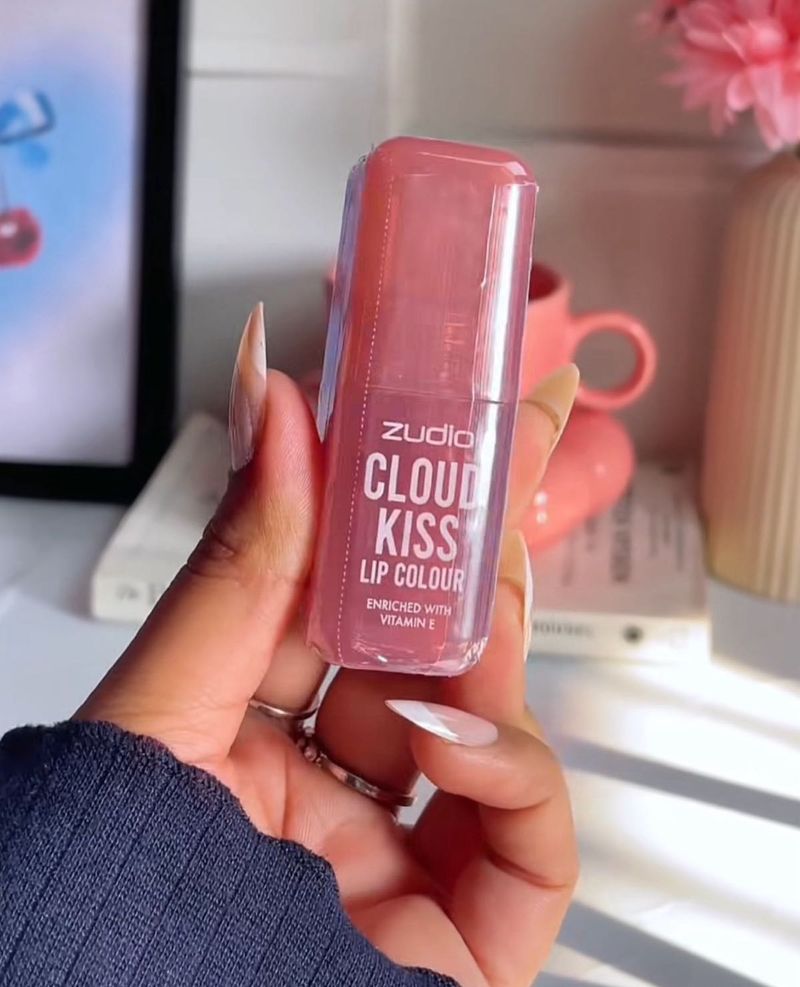 Zudio Cloud Kiss Lip Colour