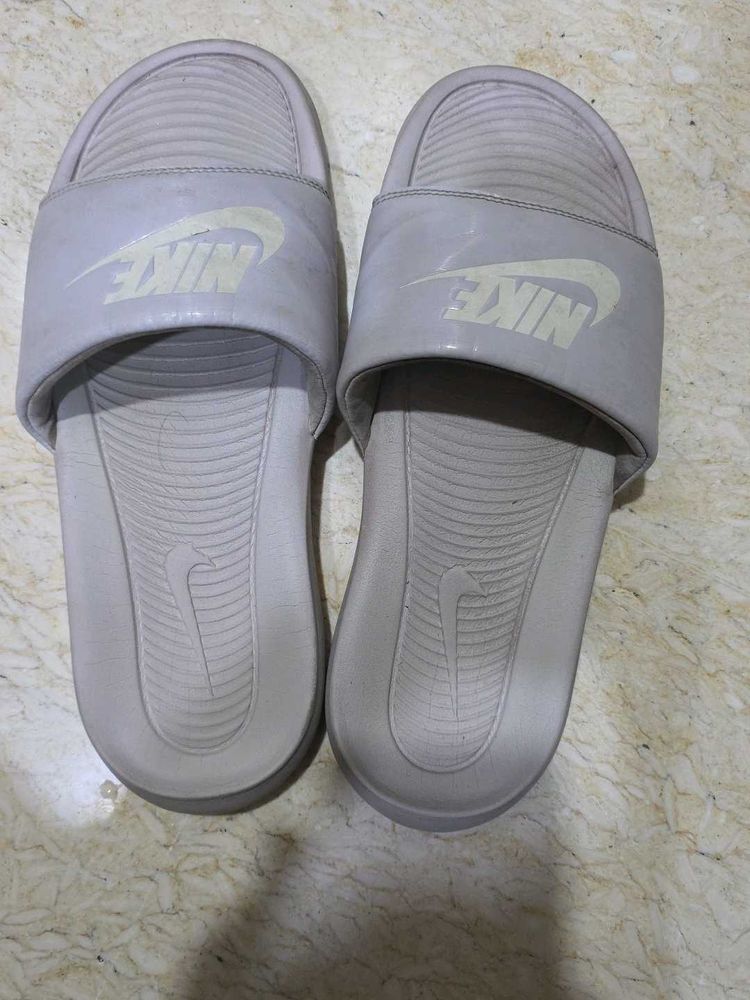 Nike Slides US 9
