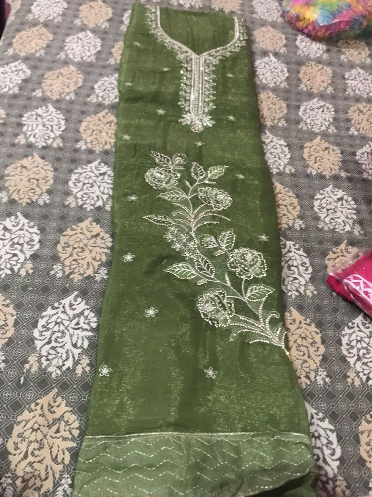 Elegant Green Embroidered Kurta Set