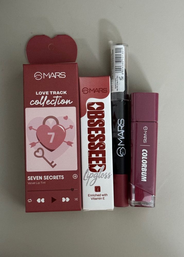 Mars lipstick combo
