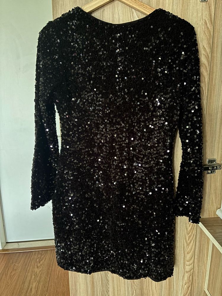 Sparkling backless Black Sequin Dress