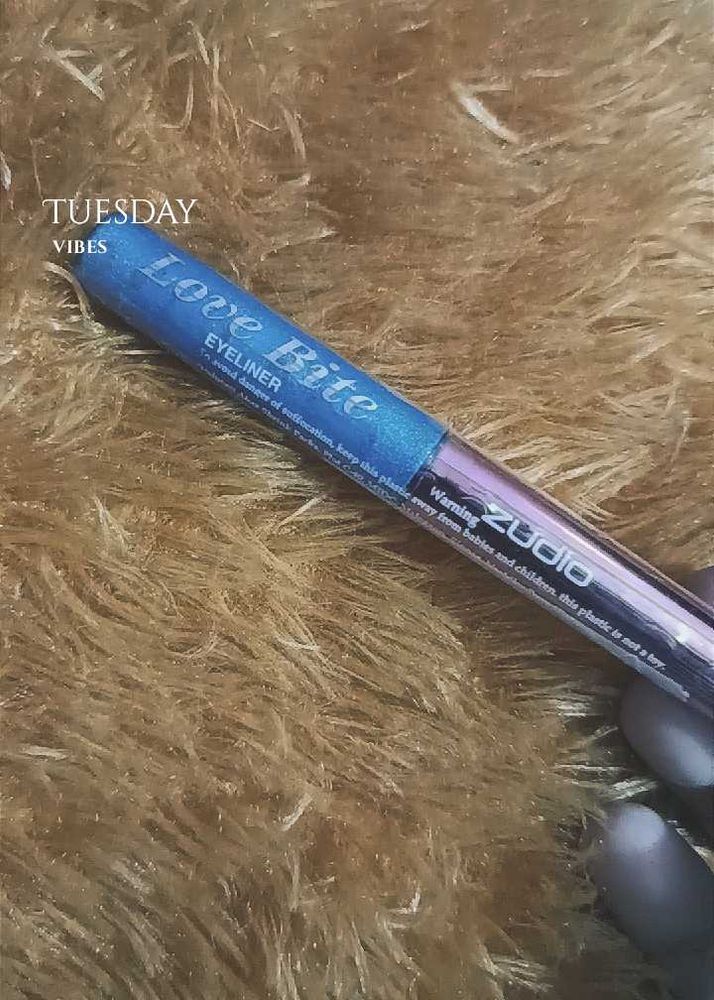 Love Bite Eyeliner - Blue Shimmer