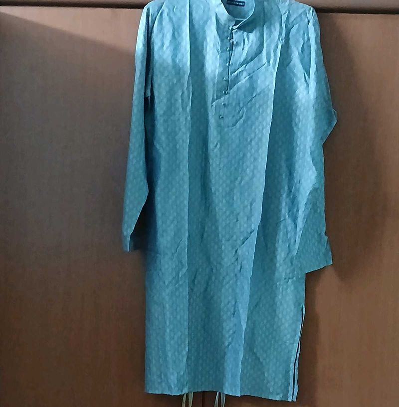 Stylish Men's Kurta for Festive Occasion