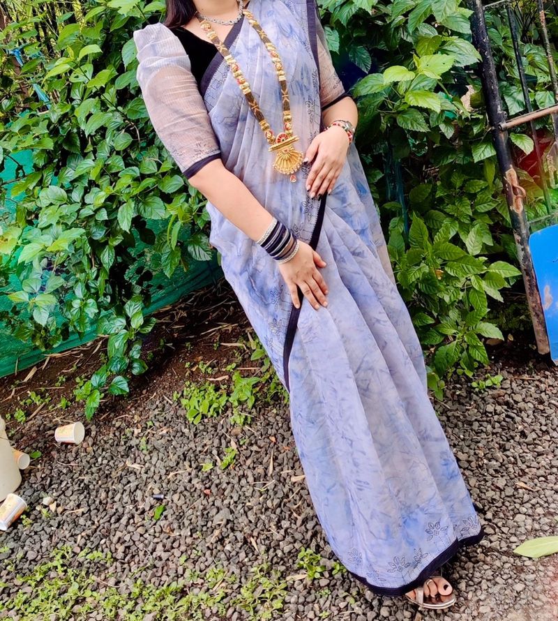 Elegant Black And Grey Saree