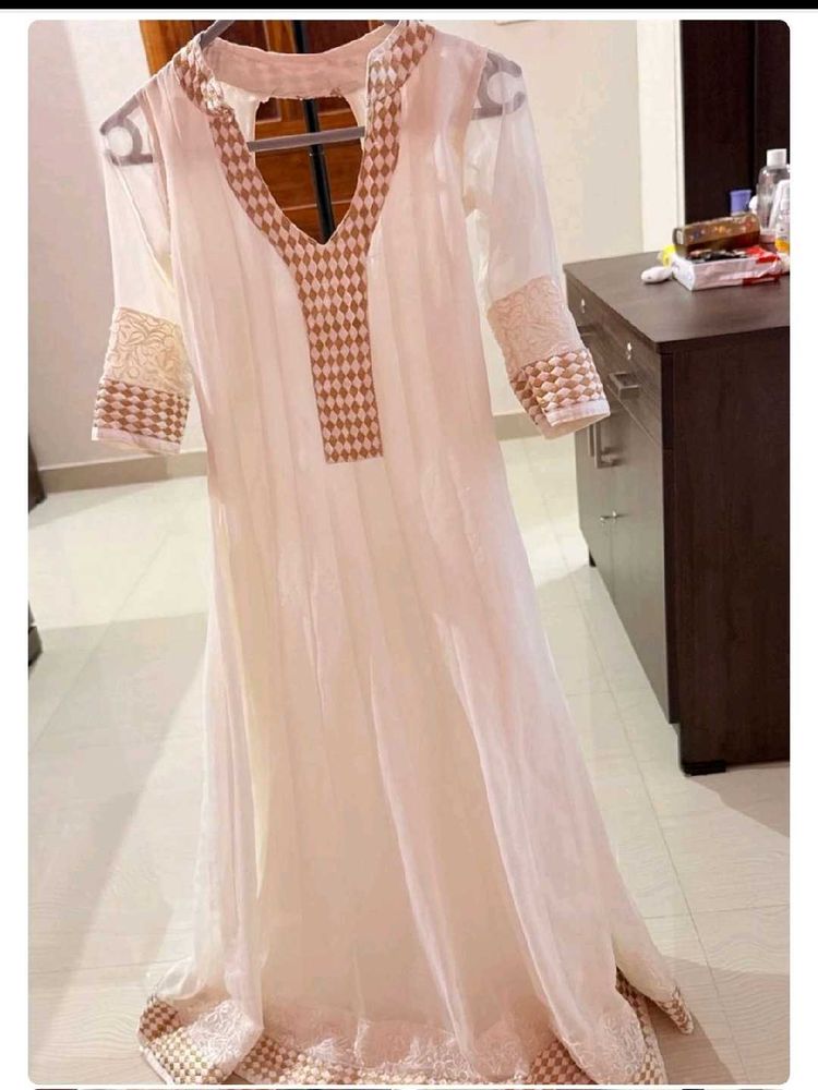 Elegant White Kurta with dupatta