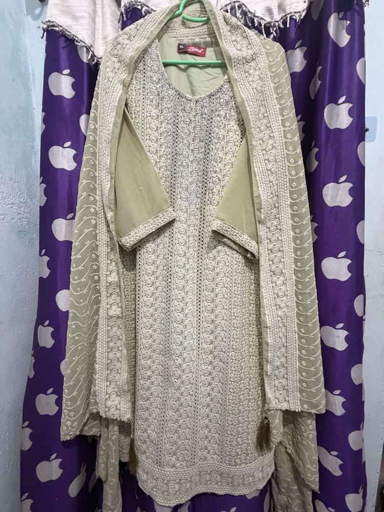 Elegant Chikankari Kurta Set with Dupatta