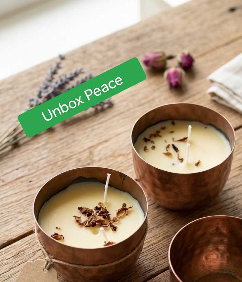 Set of 2 Scented Candles