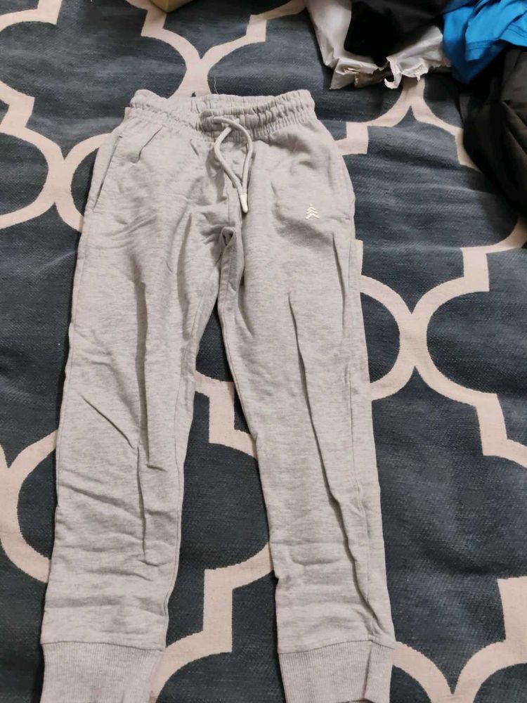 Joggers in wearable condition