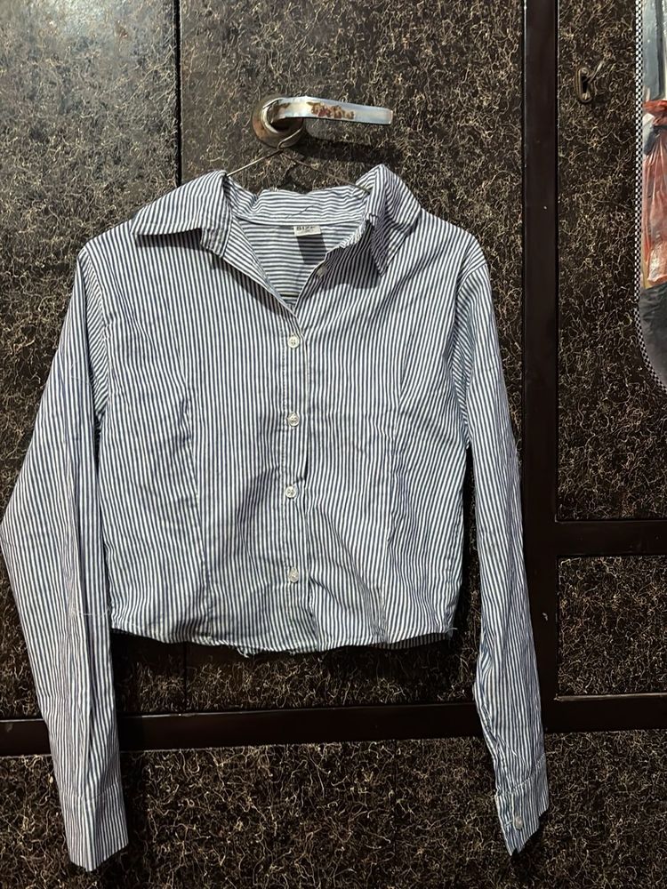 Blue &amp; White Striped Cropped Shirt