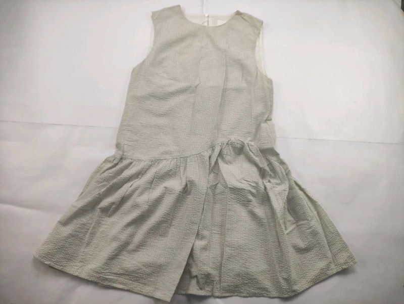Chic Sleeveless A-Line Dress