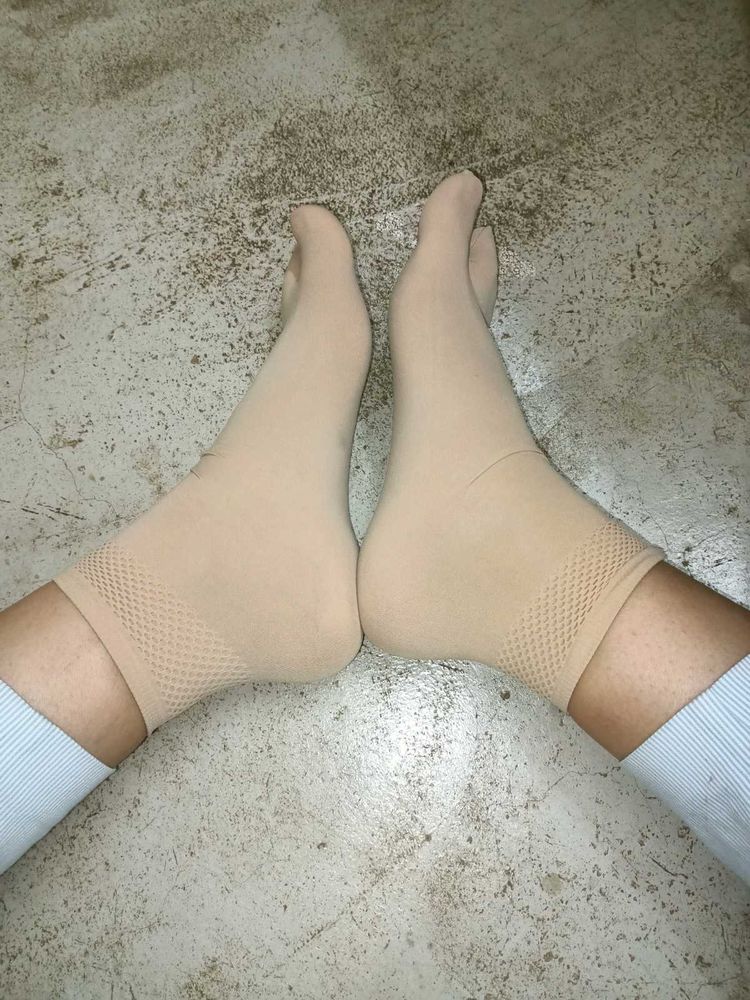 Sheer Ankle Socks