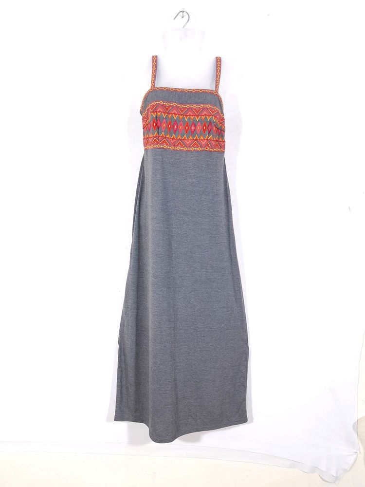 Taurus Thread Embroidered Dress(Women's)