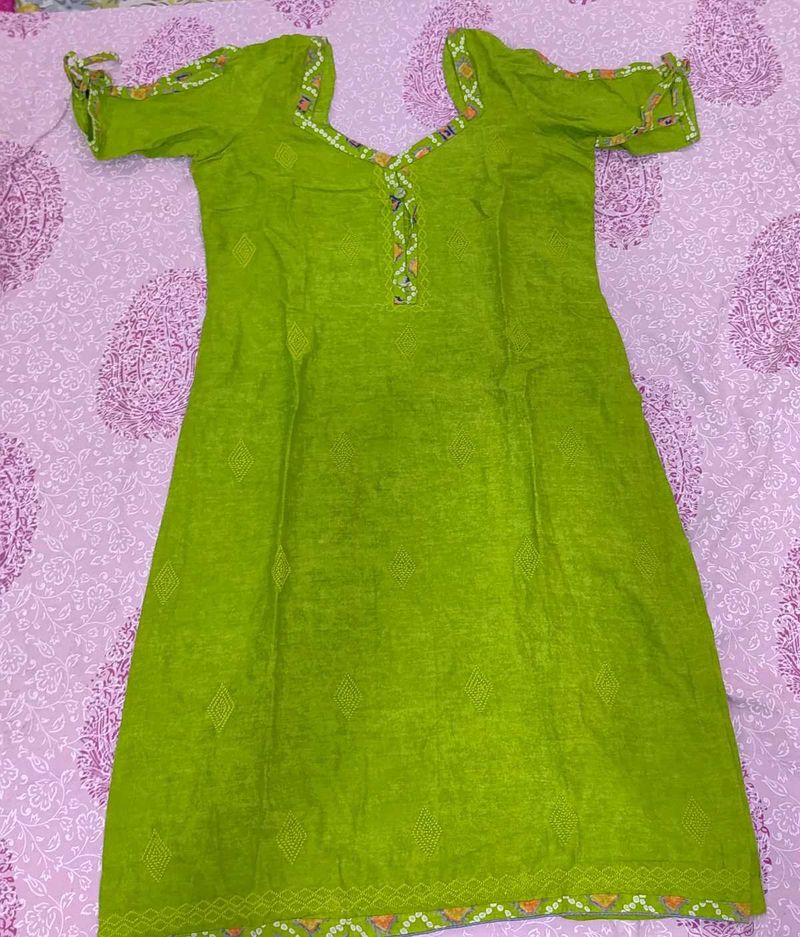 Vibrant Green Kurta ( margin available)