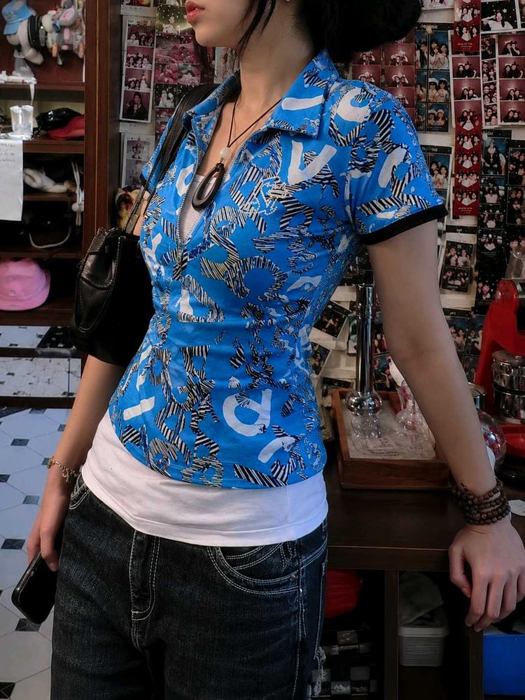 Y2K vintage 2000s top