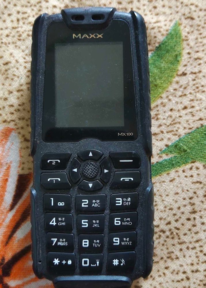 MAXX MX100 Basic Mobile Phone