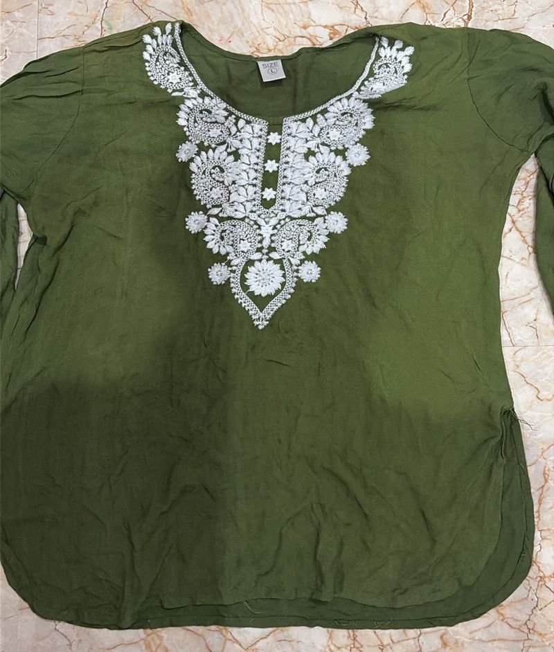 Green Embroidered Kurta