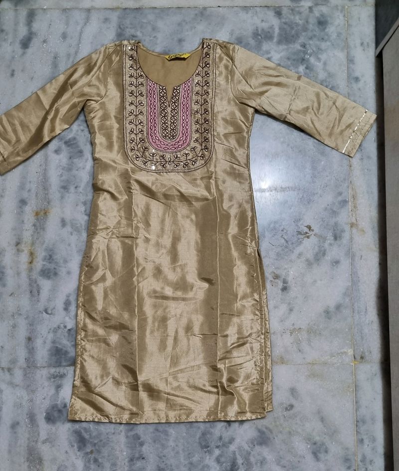 Kurta Pant Set With Dupatta