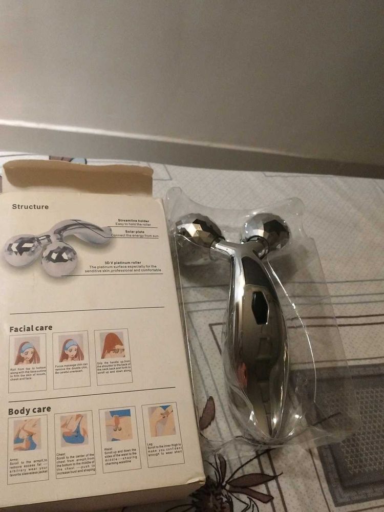 3D Platinum Roller Face Massager