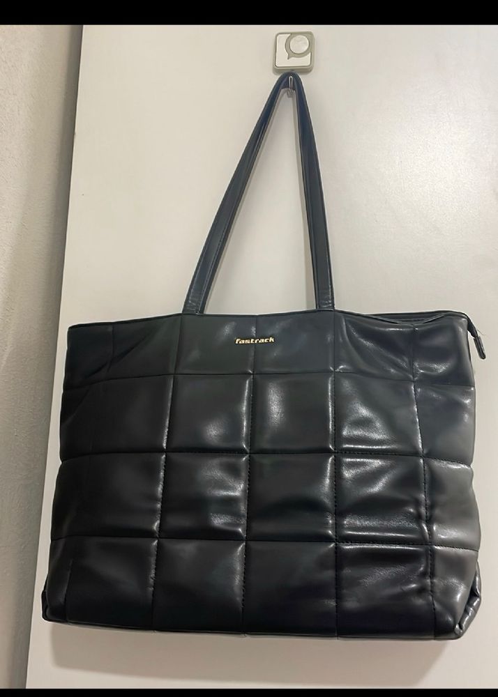 Fasttrack Black Handbag