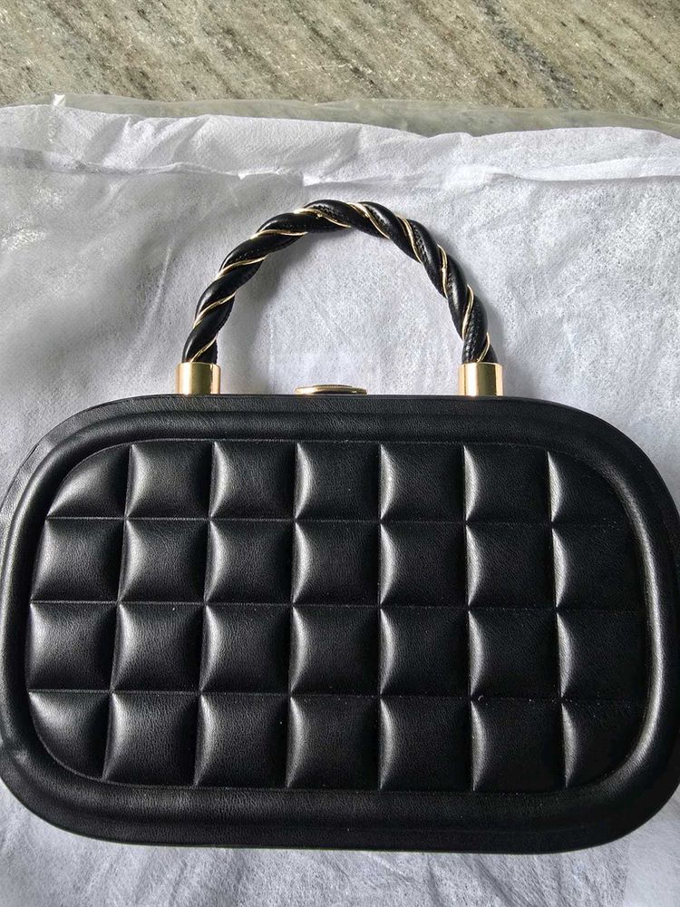 Chic Quilted Black Handbag