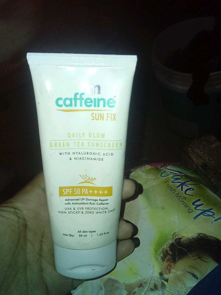 m caffeine daily glow green tea sunscreen