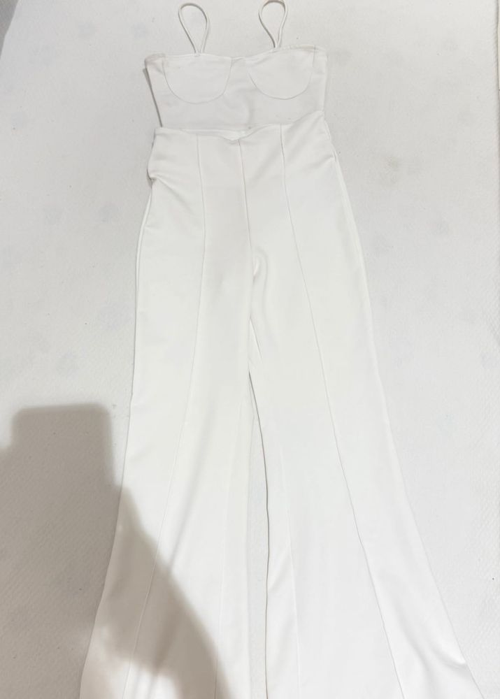 Chic White Strappy co ord set
