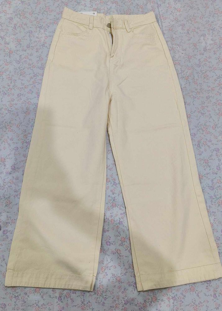 Cream Wide-Leg Cropped Pants