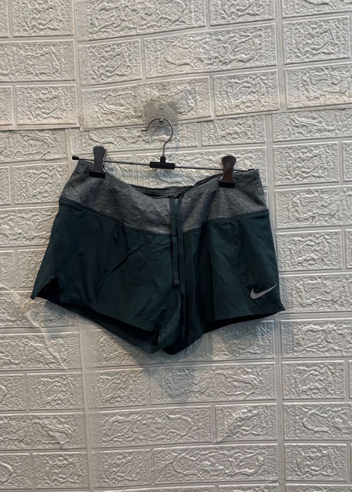 🇹🇭 Nike imported Running Shorts