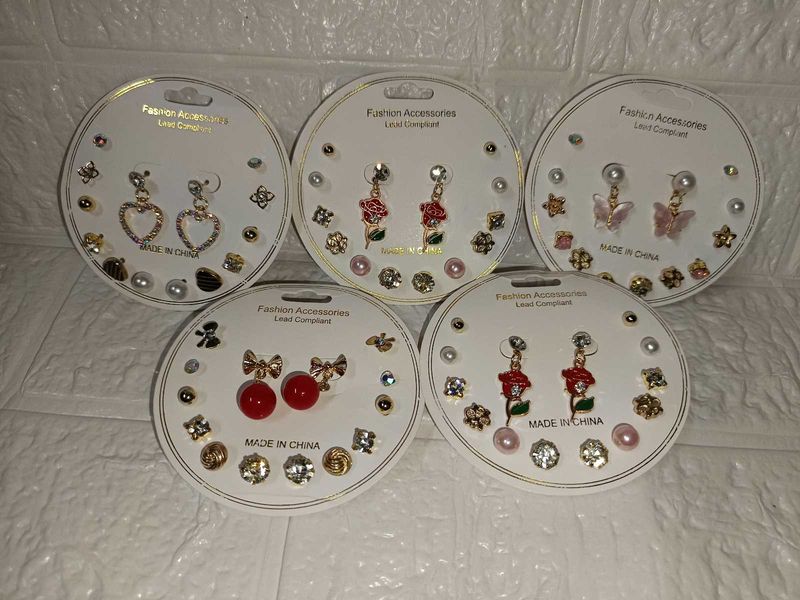 Pic Any One Beautiful Korean Style Earrings ❤💫
