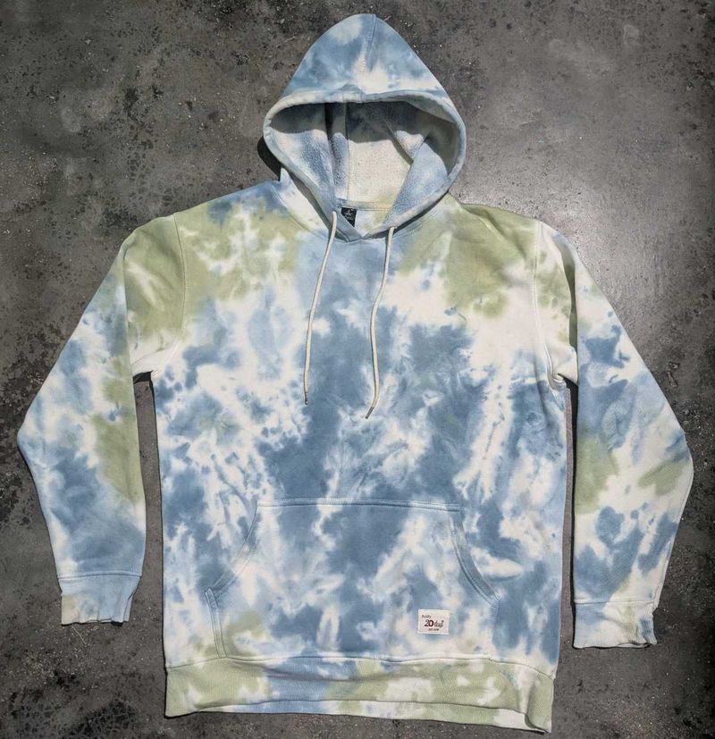 Blue &amp; Green Tie-Dye Graphic Hoodie 💙