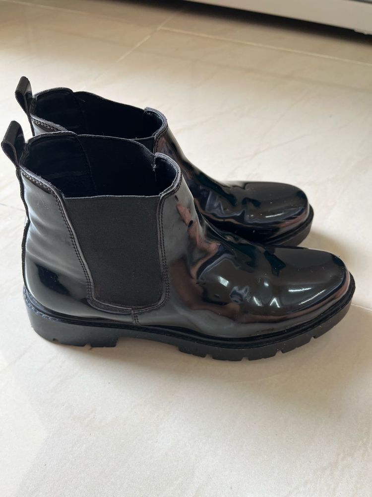 Glossy Black Chelsea Boots