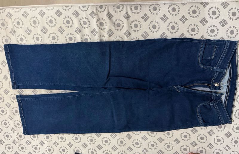 2 Dark Wash Wide(high waist) and straight leg jean