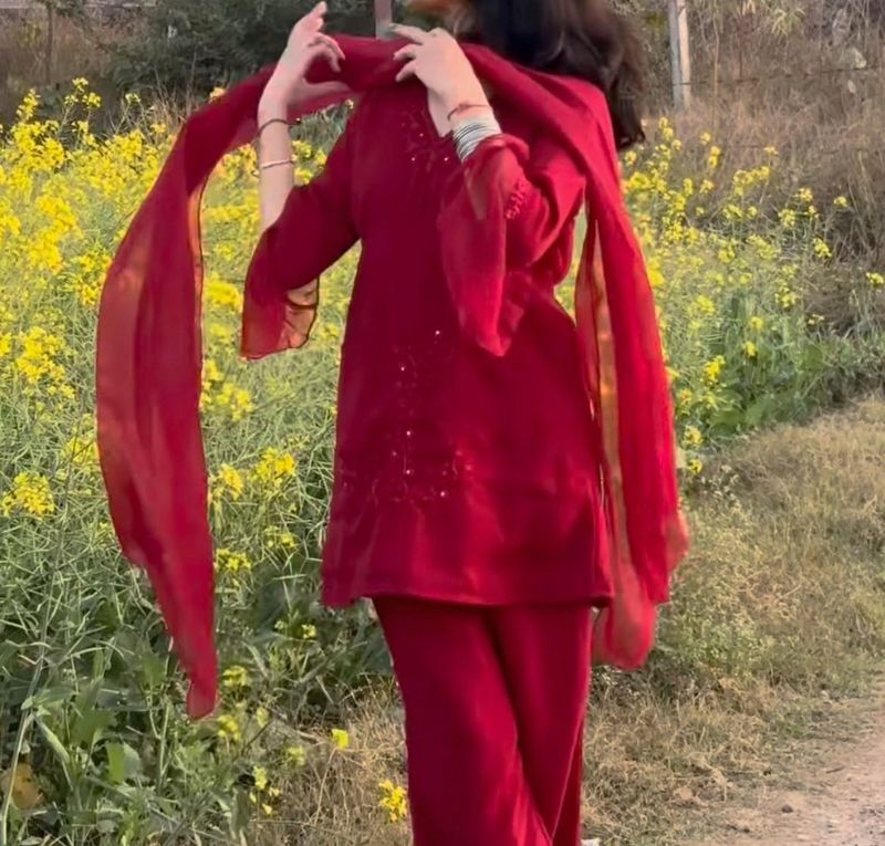Elegant Red Kurta Set