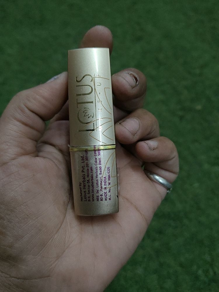 Lotus Lipstick