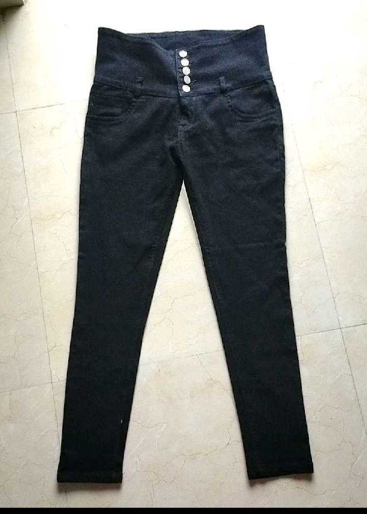 High Waisted Jeans