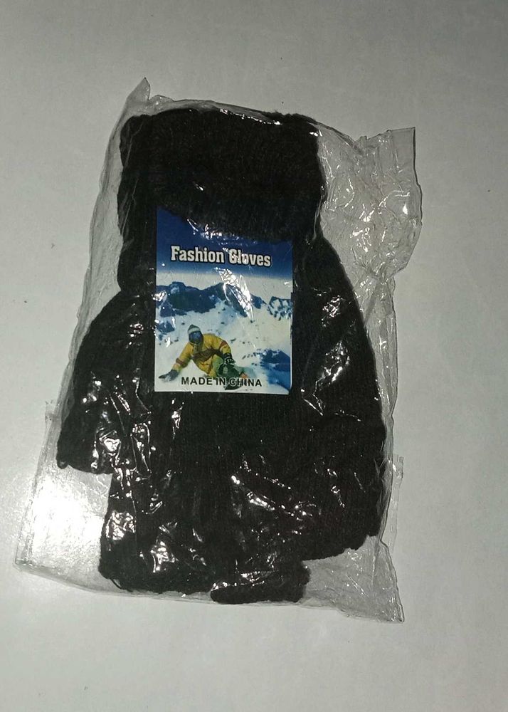 Black Winter Gloves