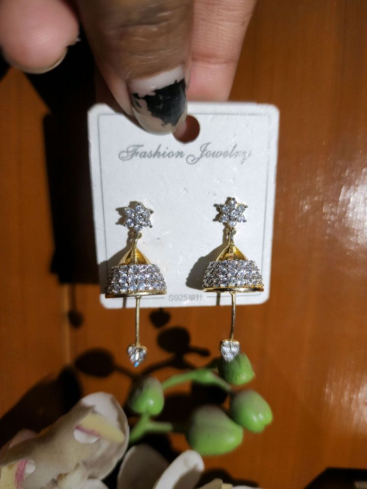 AD stone jhumka