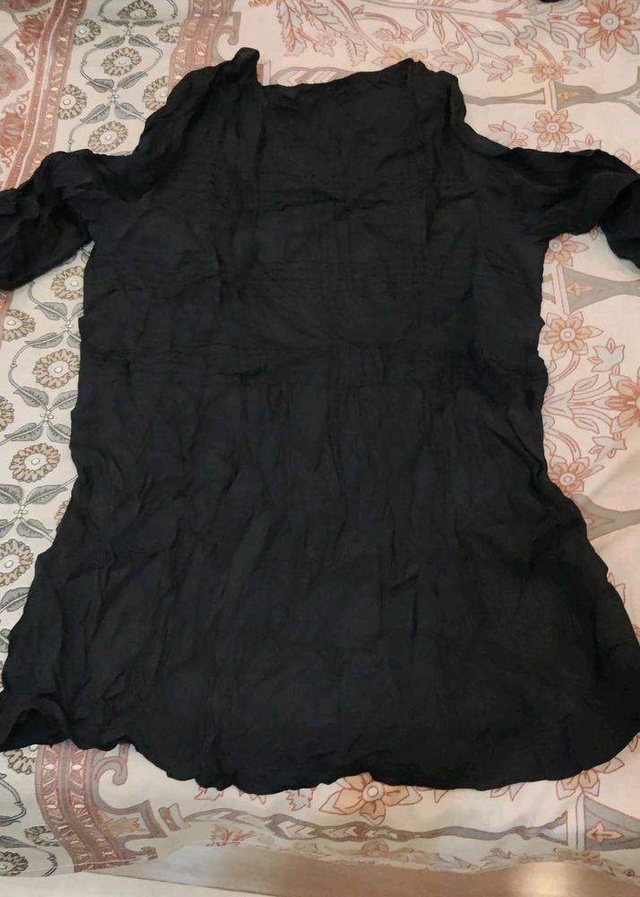 Chic Black Cold Shoulder Tunic Top
