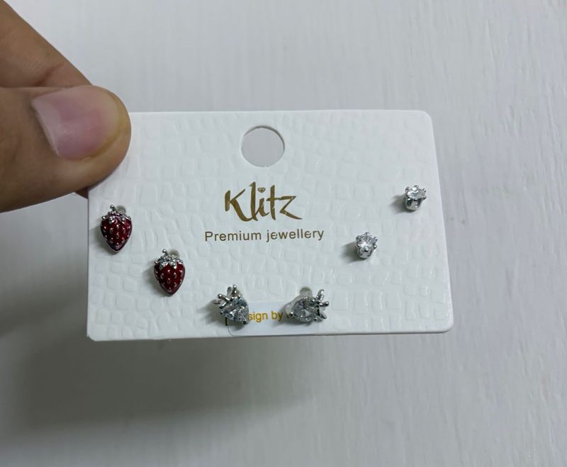 Cute Strawberry &amp; Crystal Stud Earrings Set