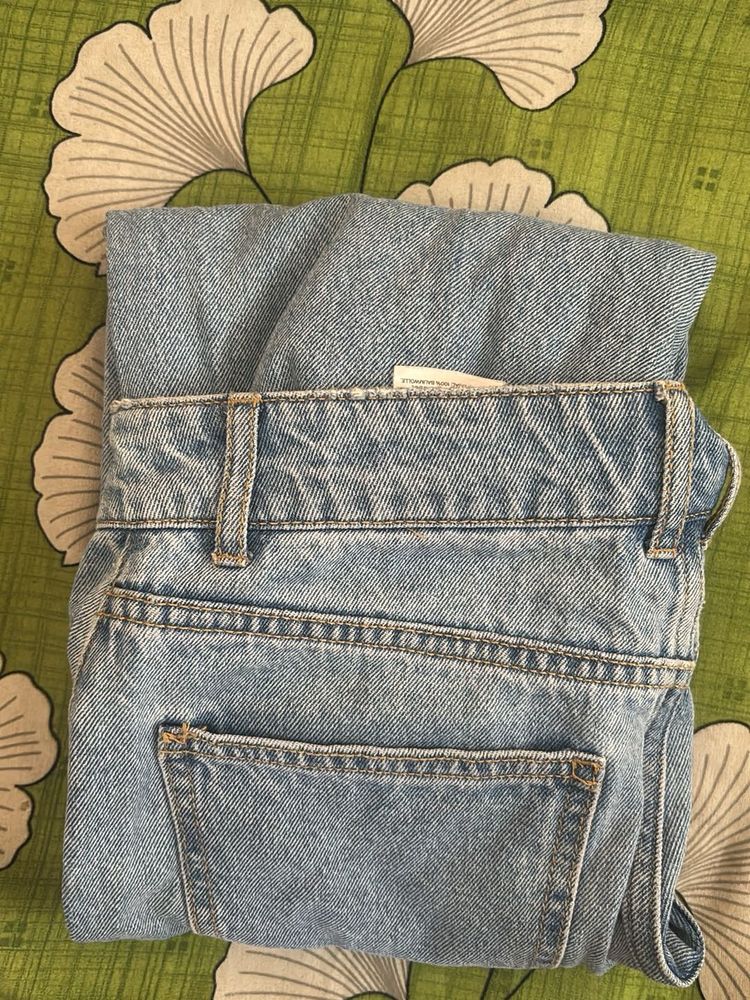 Light Wash Denim Jeans
