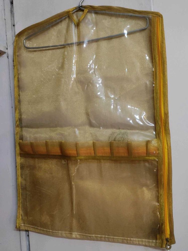Hanging saree cover  with pocket(new, unused)