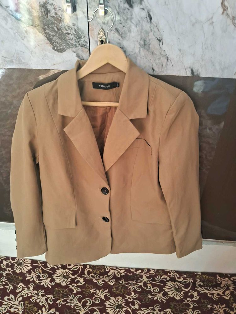 Women's Tan Blazer