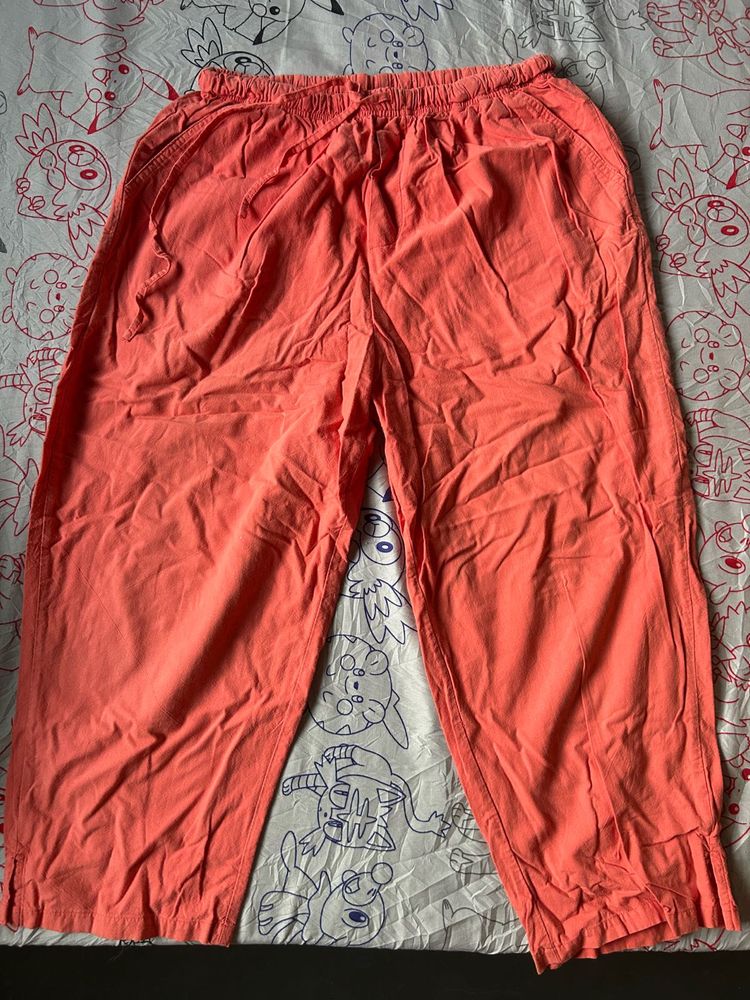 Comfortable Coral Capris