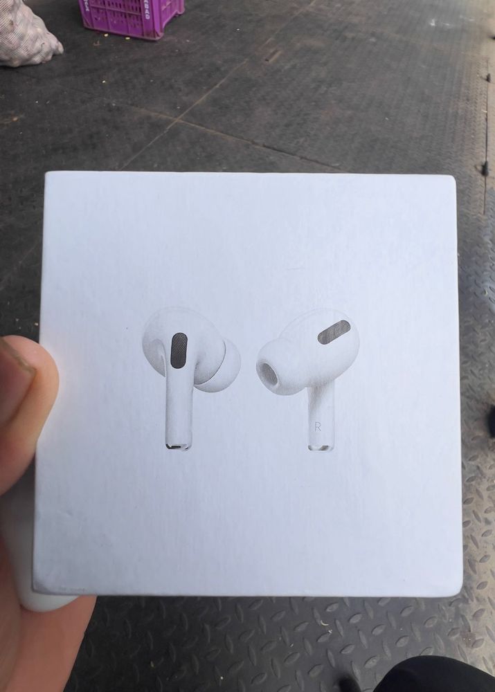 Apple AirPods Pro (2nd Gen) - White