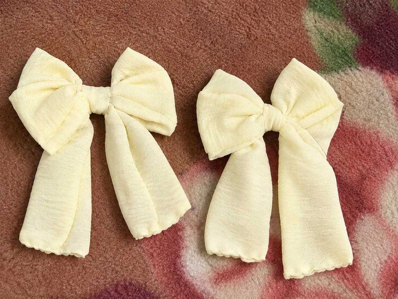 Cream Bow Hair Clips (Set of 2)