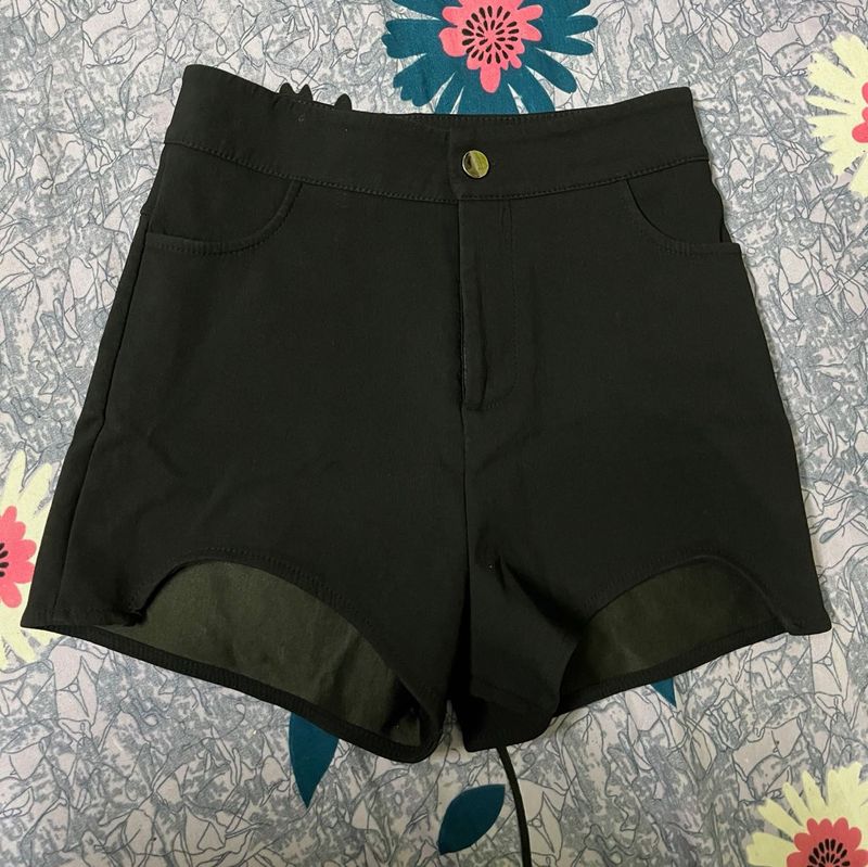 Stylish Black High-Waisted Shorts