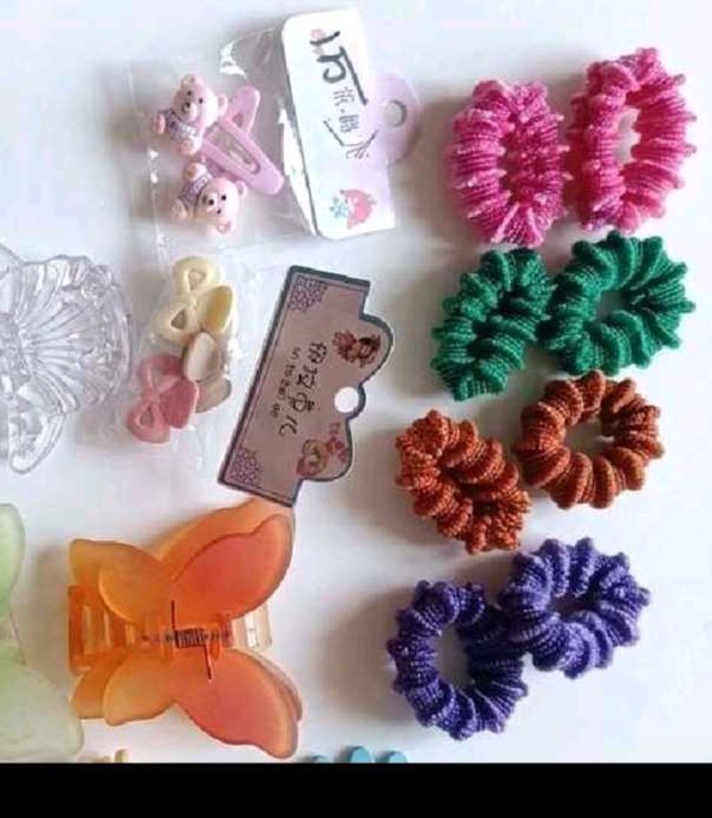 Cute Hair Clips &amp; Scrunchies Set