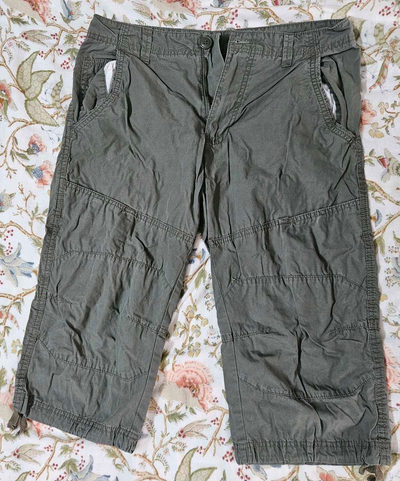 Stylish Cargo Capris