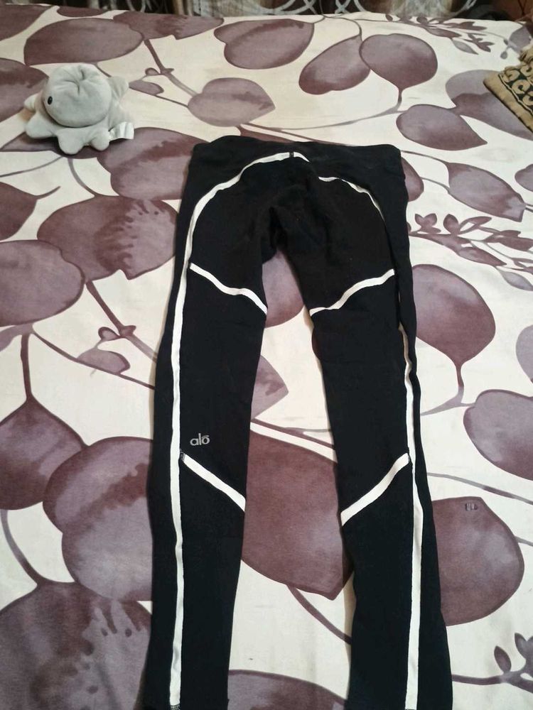Alo Yoga Black Leggings with White Accents